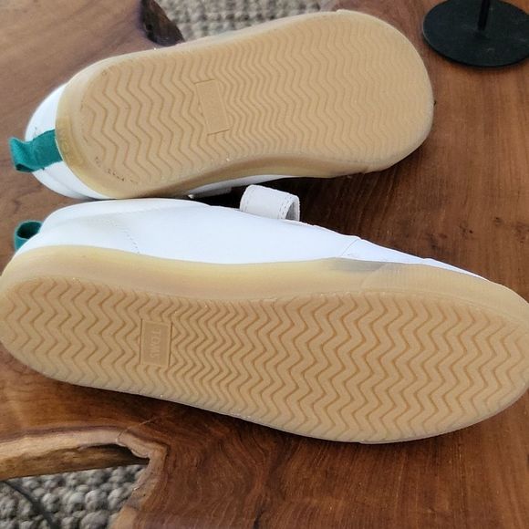 Toms White Sneakers with Yellow, Green, and Red Stripes - Picture 4 of 6